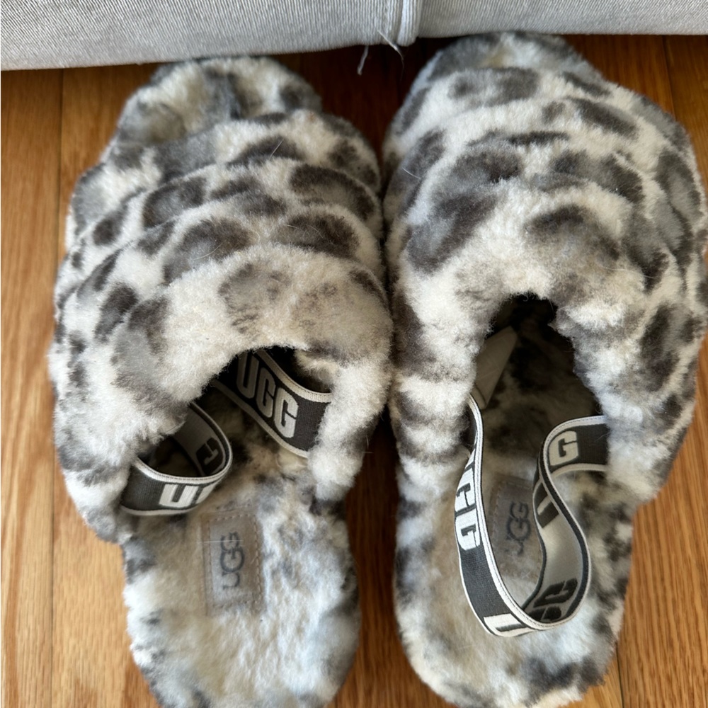 UGG Fluff Yeah Leopard Slipper - Women’s Size 7